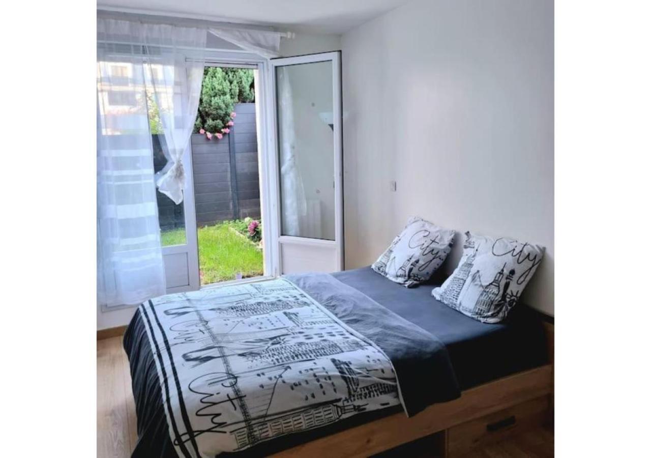 Superbe Appartement Avec Jardin Proche Versailles Saint-Cyr-l'Ecole Exterior photo